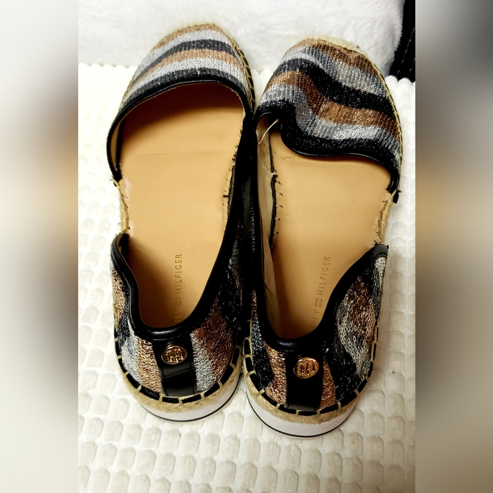 TOMMY HILFIGER SEQUINED ESPADRILLES  SIZE 9